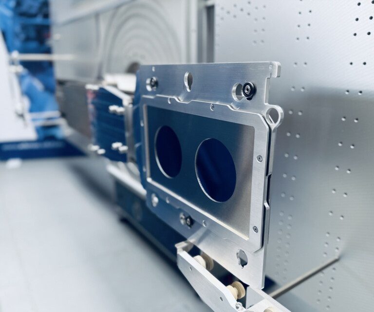 260909_VHM_VERTICAL HANDLING MODULE_002xx